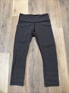 Lululemon Black and White Leggings